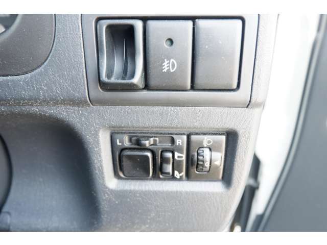 電動格納ミラー