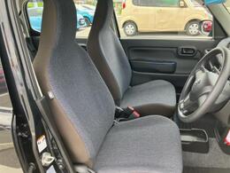 「この車の写真をもっと見たい」「状態が気になる」「この装備はついている？」どんな小さな疑問でもお気軽にお問い合わせください！