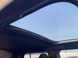 安心の全車保証付き！（※部分保証、国産車は納車後3ヶ月、輸入車は納車後1ヶ月の保証期間となります）。その他長期保証(有償)もご用意しております！※長期保証を付帯できる車両には条件がございます。