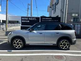 MINI NEXT 秋田は、MINI 正規ディーラーとして設立され、数々のMINIとお客様との運命的な出逢いをお手伝いさせていただきました。これからもお客様とMINIの出逢いをサポートいたします。