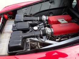 車両型式:-F360- エンジン型式:F131 エンジン形状:V8 40バルブ 排気量:3.58L 燃料:ガソリン 400馬力　駆動方式:MR(ミッドシップ)