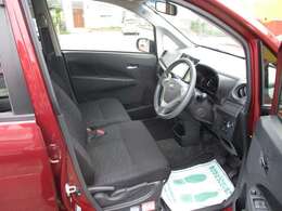 視界良好♪落ち着きのある上質な内装の1台です！お問い合わせは問合せはこちらです！！024-931-1190メールアドレス！！sankyo36@net.email.ne.jp宜しくお願い致します。