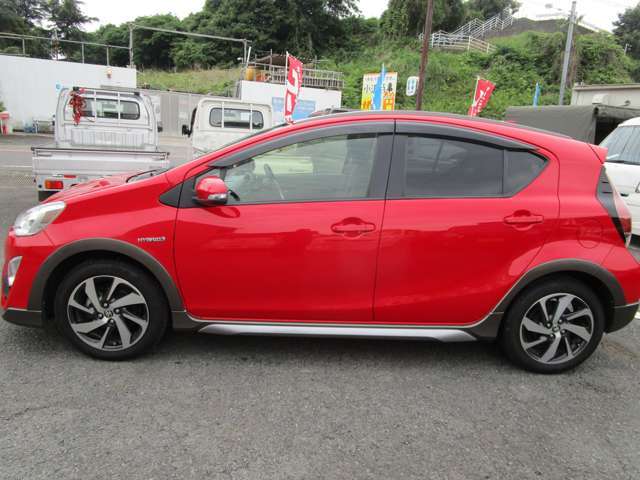 下取り車は不動車、査定のない車でも査定させていただきます。頑張ります。支払総額表示の中には自賠責保険、重量税、リサイクル料、消費税、税金関係は全て含まれます。