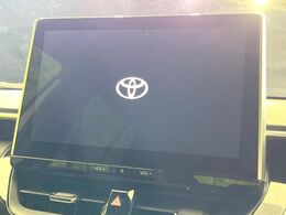 【10.5インチ　ディスプレイオーディオ】大画面ディスプレイへお持ちのスマートフォンと連携して、ナビやbluetoothでの音楽再生が可能です♪操作性も良好！別途ナビ機能の取付けも可能です♪