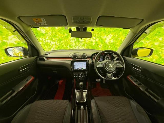 「この車の写真をもっと見たい」「状態が気になる」「この装備はついている？」どんな小さな疑問でもお気軽にお問い合わせください！