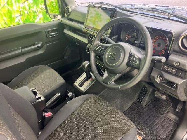 「この車の写真をもっと見たい」「状態が気になる」「この装備はついている？」どんな小さな疑問でもお気軽にお問い合わせください！