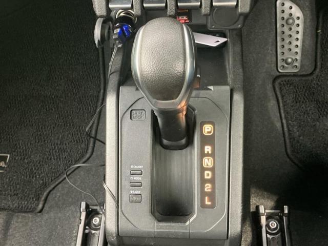 国産車から輸入車まで多様なお客様のニーズのお応えできるように、全国規模で豊富な在庫展開！車のことならWECARSへ！
