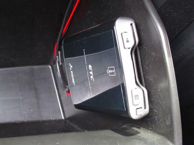 1オーナー・SCBS・ACC・全周囲カメラ・CarPlay・Bluetooth・CD・DVD再生・ETC・USB・シートヒーター・Cソナー・BSM・レーンキープ・LEDライト・AUTOハイビーム・純正19AW
