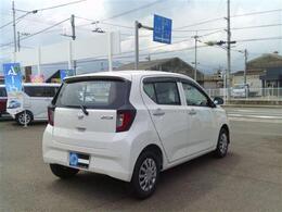 当社は、本店と東温店の2箇所の展示場がございます。本店で撮影した画像の車両でも東温店に展示している車両もございますので、恐れ入りますがご来店いただける際は展示店舗をご確認いただく事をお薦め致します。