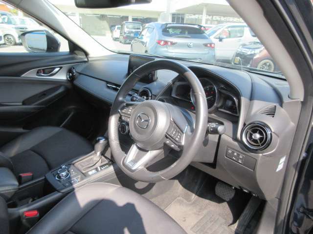 内装も納車前にルームクリーニングさせて頂きます！お車を快適にお乗り頂けるように、弊社スタッフが真心込めてキレイにします☆