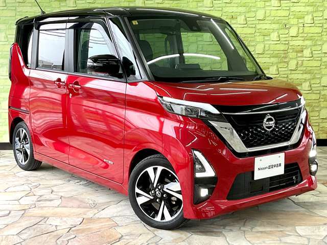 1年間、走行距離無制限の日産中古車ワイド保証付き・納車後の1ヶ月又は1000km時の無料点検、も付いてます。JAF・任意保険も当社で扱っております。是非、ご用命くださいませ。