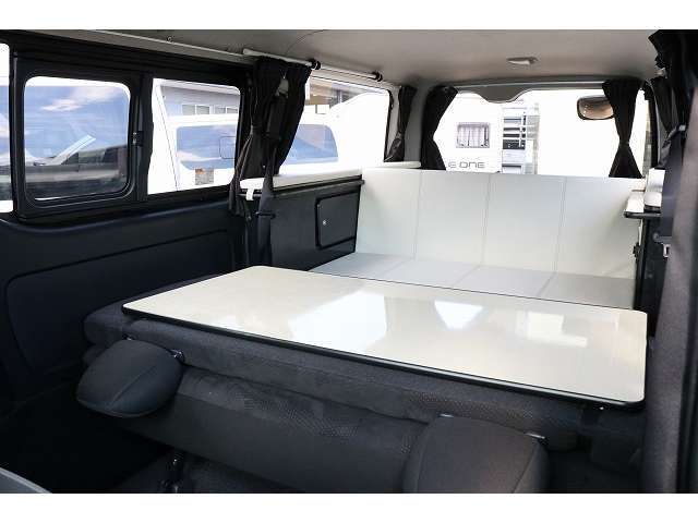 乗車定員5名・就寝2名タイプ★