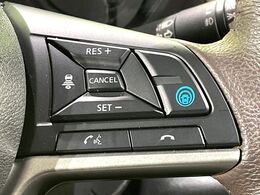 【プロパイロット】高速道路での長距離走行が楽に！！渋滞時と巡回走行のシーンで、アクセル・ブレーキ・ステアリングを自動で制御し、長距離運転の負担を軽減してくれます♪