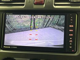 【バックカメラ】駐車時に後方がリアルタイム映像で確認できます。大型商業施設や立体駐車場での駐車時や、夜間のバック時に大活躍！運転スキルに関わらず、今や必須となった装備のひとつです！