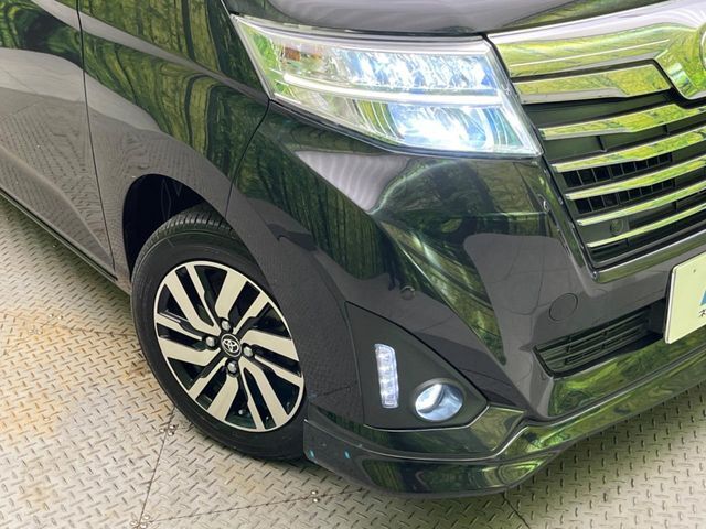 【LEDヘッドライト】悪天候や夜間走行時も良好な視界を確保し安心して運転できる高輝度LEDヘッドライトを装備！点灯速度が早く、消費電力も抑えられています。