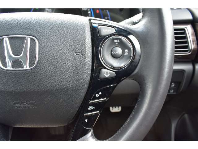 【ホンダセンシング】ミリ波レーダーと単眼カメラで検知した情報をもとに、安心・快適な運転や事故回避を支援する、先進の安全運転支援システムがついてます♪