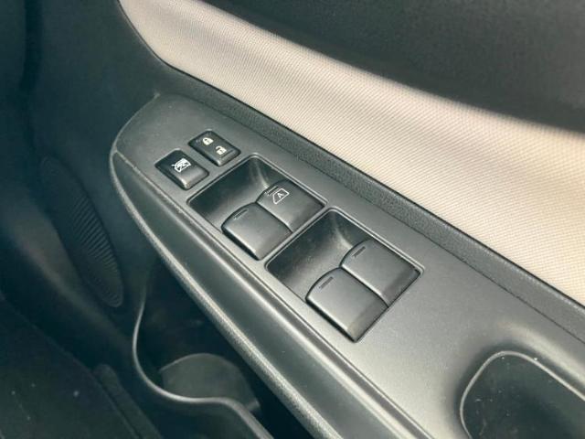 国産車から輸入車まで多様なお客様のニーズのお応えできるように、全国規模で豊富な在庫展開！車のことならWECARSへ！