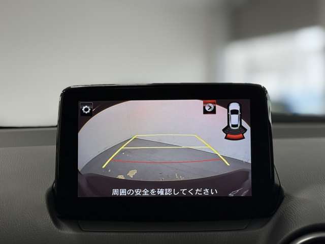 【店舗スタッフ】当店には、「新車」 「中古車」 「整備」 それぞれに専門スタッフがおります。中古車につきましては 「中古車スタッフ」 まで、お気軽にお問い合わせください！