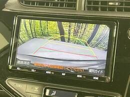 【バックカメラ】駐車時に後方がリアルタイム映像で確認できます。大型商業施設や立体駐車場での駐車時や、夜間のバック時に大活躍！運転スキルに関わらず、今や必須となった装備のひとつです！