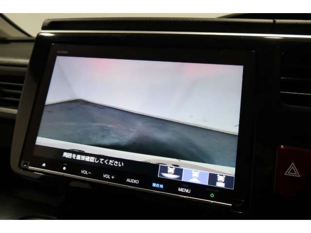 ◆◆バックカメラの画像です。車庫入れの安心感がアップしますね☆