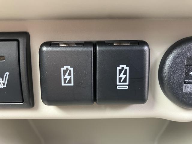 給電用のUSBポートは2口付いています。