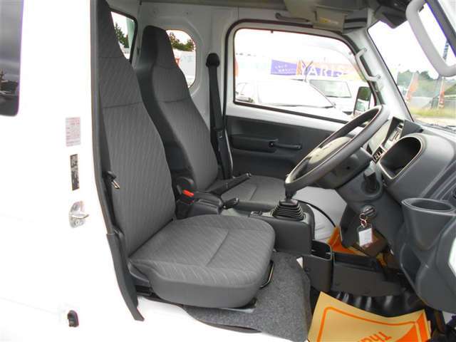 お手軽良質車をお探しの方！是非当店にご相談ください。在庫にないお車も徹底的にお探し致します！