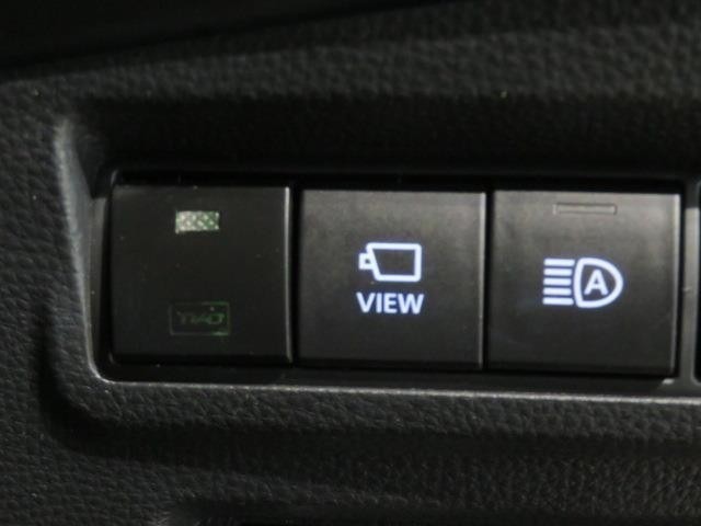 【VIEW】全周囲モニター搭載時に表示するカメラを「フロント」「サイド」「リヤ」というように変更できます。