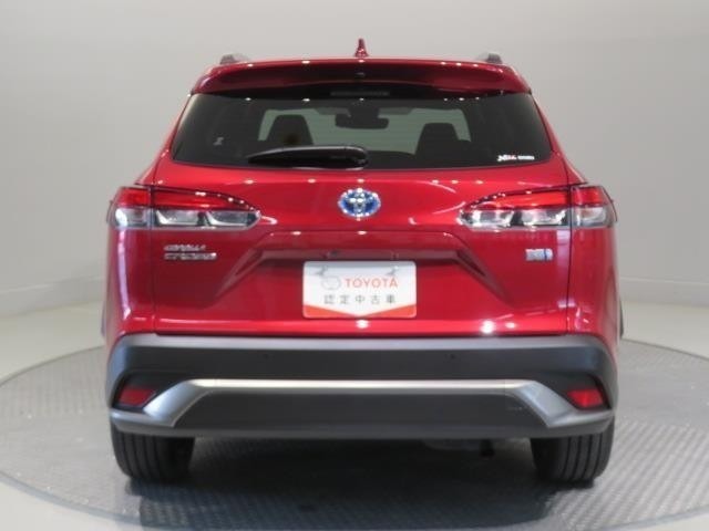 「バックフォルム」です。トランク・ラゲッジスペースには、多くの荷物を入れることが可能です。