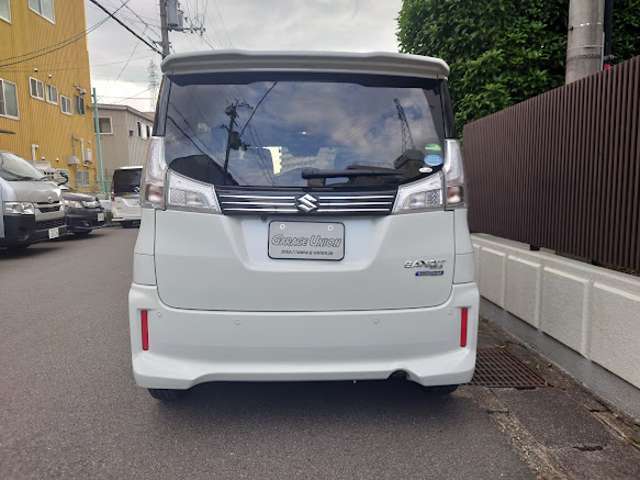 プライバシーガラス付！中から見えやすく＆外から見えにい♪夜間運転時の、後方からのライトも気になりにくいです☆彡