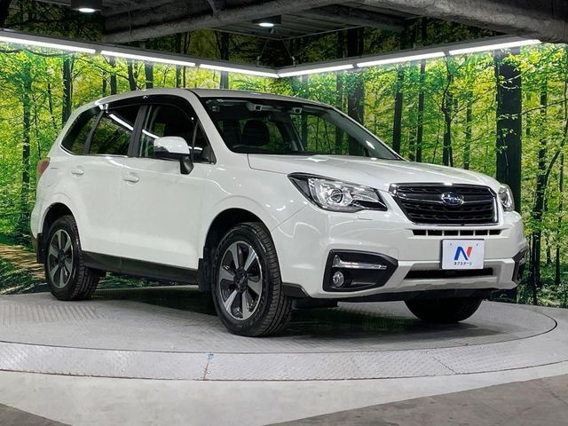 大好評のボディコーティング「弾スプラッシュコート」もご納車までに施工可能。通常のガラスコートと異なる、耐久年数6年の無機質ガラスコーティングが、ボディをキレイな状態に保ってくれます。