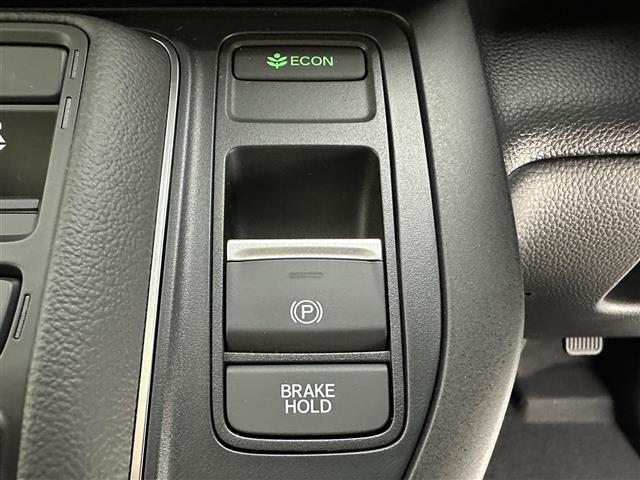 【運転席操作部】快適なドライブを楽しむための機能が装備されています！運転席から触れるので、使いやすいです！除菌プランいれていただくと、さらに清潔で安心していただけます！