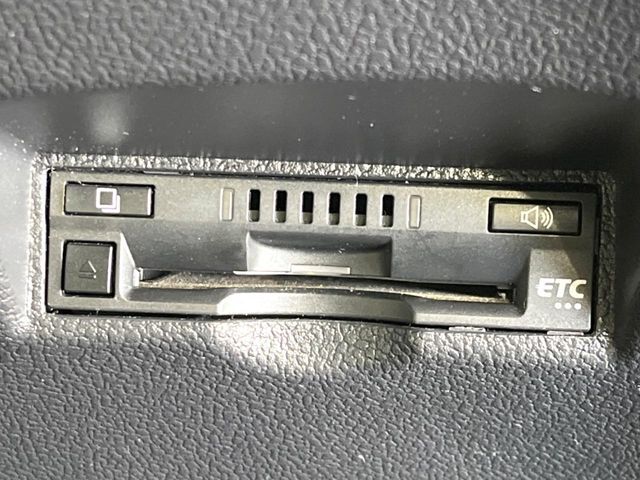 【ETC】高速道路の料金所をストレスなく通過！話題のスポットやサービスエリアに多い「スマートIC」利用時は必須のアイテムです。当店でセットアップを実施、ご納車当日からすぐにご利用いただけます！