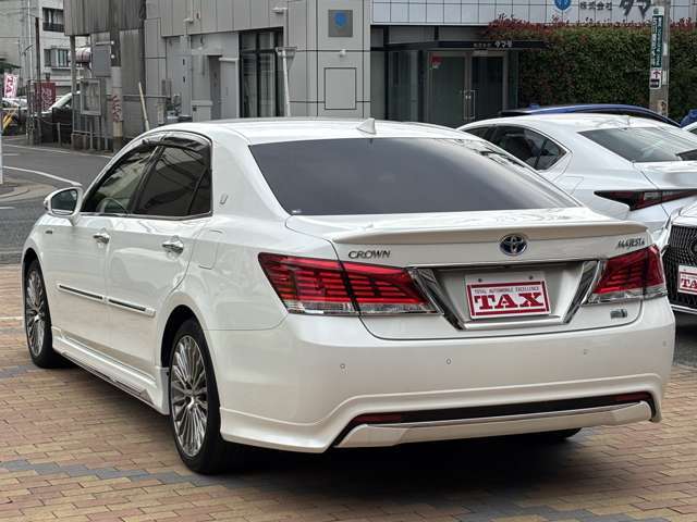 展示前に内外装のクリーニングは徹底的に行います！「ほんとに中古車？？」といわれるほど、弊社は内外装のクリーニングに力を入れております！期待は裏切りませんので、ぜひ現車にてご確認下さい！！