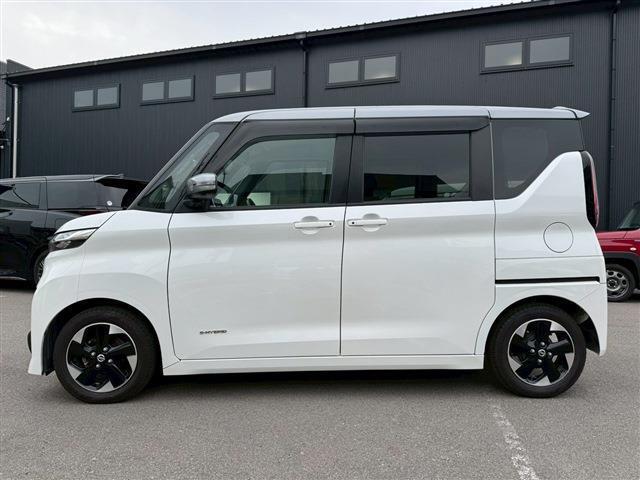 当店は、新車～登録済未使用車、お買い得軽自動車まで、多数在庫しております♪軽自動車の事なら全て当店にお任せください！目玉車両もございますので、ぜひ一度軽ワールドへお越しくださいませ！