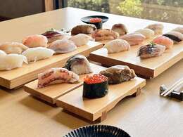 ☆ご成約特典☆　鮨一（すしいち）ペアお食事（ランチ）　※ご利用には店頭納車＆レビュー＆当店での無料1ヶ月点検が必須になります　※季節によって内容は変わります　※事前予約が必要です