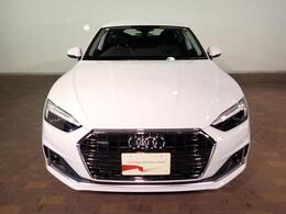 高度な訓練・教育を受けたAudi専門のテクニシャンが、100項目にもおよぶ精密な点検を実施。すべてをクリアしたAudi車だけがあなたのお手元に届けられます。