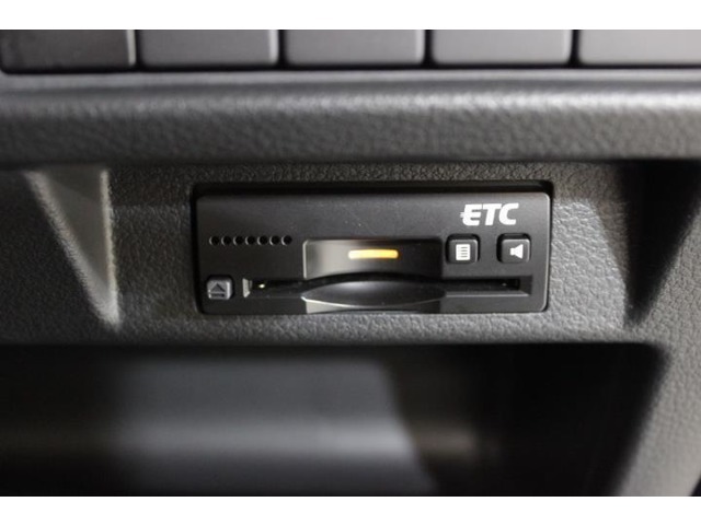 ETCご利用で高速料金所をストレスフリーで通過できます。