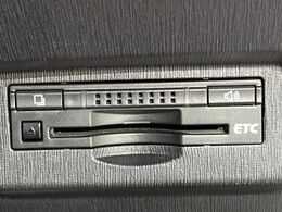 【ETC】高速道路の料金所をストレスなく通過！話題のスポットやサービスエリアに多い「スマートIC」利用時は必須のアイテムです。当店でセットアップを実施、ご納車当日からすぐにご利用いただけます！