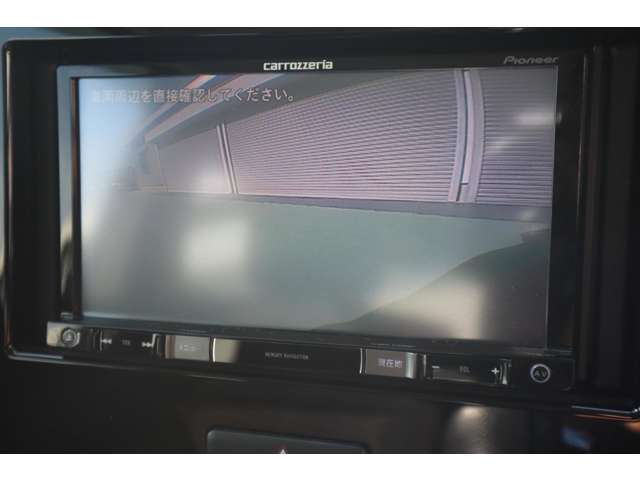 駐車時に便利なバックカメラ付きです！