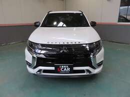 衝突被害軽減ブレーキシステムを搭載★前方車両をレーダーで認識し衝突の危険があるときは警報や自動で強いブレーキをかけ衝突を回避または衝突時の被害軽減を図ります◆