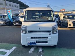 ご購入後も安心！スズキ自販鳥取の中古車は、全車「全国スズキディーラー統一保証付」！お車に合わせ、大きく分けて3つの保証をご用意しております。詳しくはスタッフまでお問い合わせください。