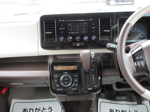 お車でご来店の方は国道16号線谷口陸橋から海老名方面、相武台団地入り口を右折、トンネルを出てすぐに見える洋風なお店です。電車では小田急線小田急相模原駅より徒歩約20分。ご連絡頂ければお迎えに参ります。