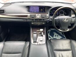 グループ総在庫数約30，000台！！全国の系列店からメーカー・車種問わずご紹介出来るので、あなたにピッタリのお車が見つかるはずです♪まずはお問い合わせ下さい☆