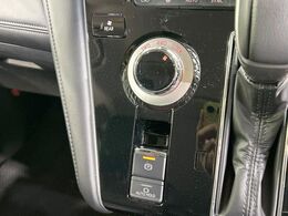 4WDのお車ですので、雪道でも安心です♪降雪地地域にお住まいの方以外にも、ウィンタースポーツが趣味の方や降雪地域へ帰省される機会がある方にもおすすめ！