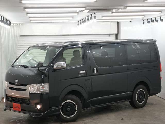 ●多彩な装備でご納得頂けるお車だと思います。お客様にご納得頂けるお車を提供できるよう日々、努力いたします。ご来店の際は、どのようなことでもご相談ください。精一杯ご対応させて頂きます。