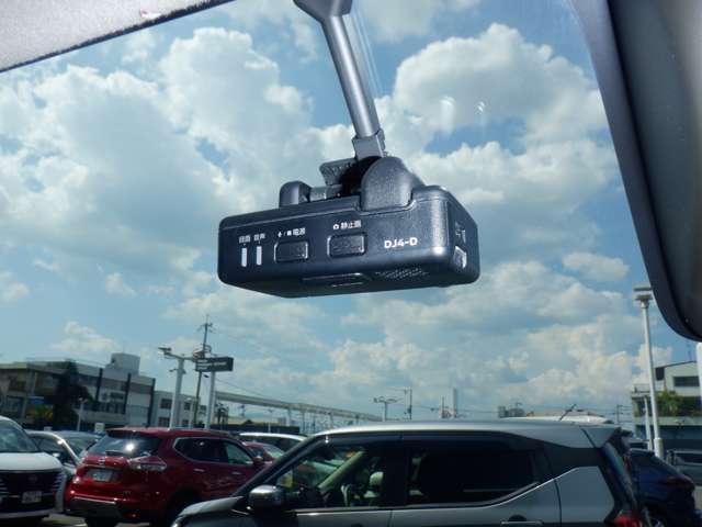万が一の時に役立つ日産純正ドライブレコーダー！！