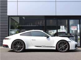 ドライブトレイン＆シャシー：7速マニュアルトランスミッション