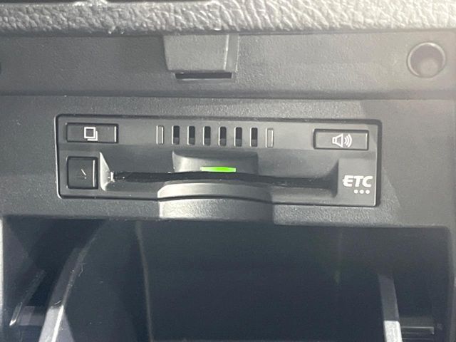 【ETC】高速道路の料金所をストレスなく通過！話題のスポットやサービスエリアに多い「スマートIC」利用時は必須のアイテムです。当店でセットアップを実施、ご納車当日からすぐにご利用いただけます！