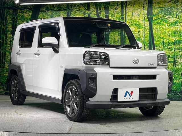 大好評のボディコーティング「弾スプラッシュコート」もご納車までに施工可能。通常のガラスコートと異なる、耐久年数6年の無機質ガラスコーティングが、ボディをキレイな状態に保ってくれます。