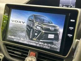 【純正ナビ】人気の純正ナビを装備。オーディオ機能も充実しており、Bluetooth接続すればお持ちのスマホやMP3プレイヤーの音楽を再生可能！毎日の運転がさらに楽しくなります！！